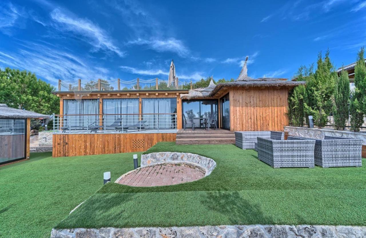 Golden Haven Villa มูร์แตร์ ภายนอก รูปภาพ