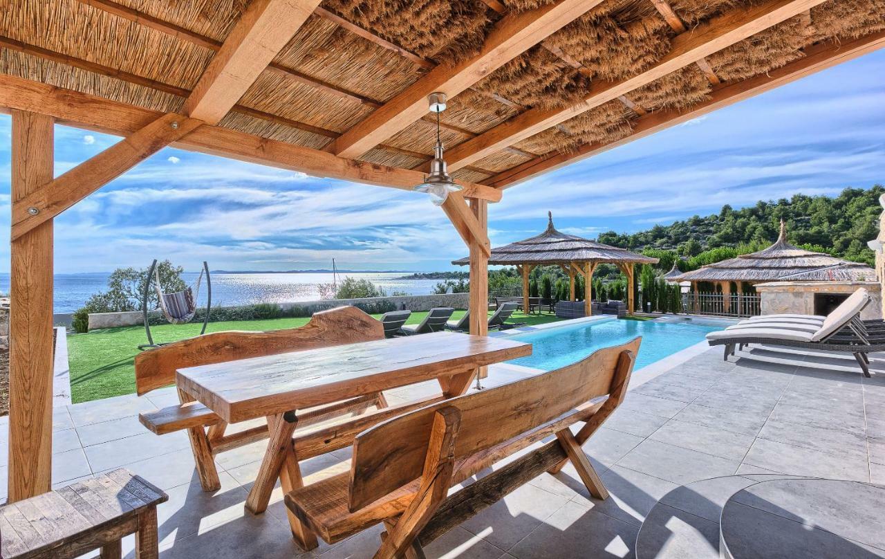 Golden Haven Villa มูร์แตร์ ภายนอก รูปภาพ