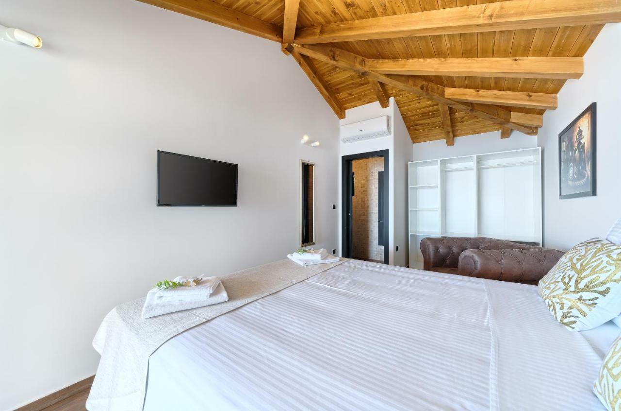 Golden Haven Villa มูร์แตร์ ภายนอก รูปภาพ